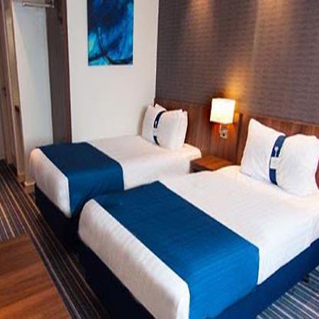Holiday Inn Express Liverpool Hoylake, An Ihg Hotel Dış mekan fotoğraf