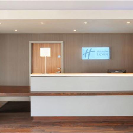 Holiday Inn Express Liverpool Hoylake, An Ihg Hotel Dış mekan fotoğraf