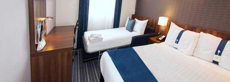 Holiday Inn Express Liverpool Hoylake, An Ihg Hotel Dış mekan fotoğraf